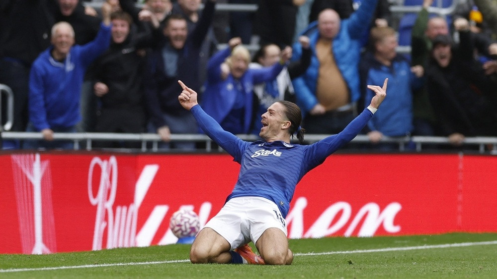 ''Everton'' galotnē lauž ''Crystal Palace'' nezaudēto spēļu sēriju, Ņūkāsla un Villa uzvar – Futbols – Sportacentrs.com