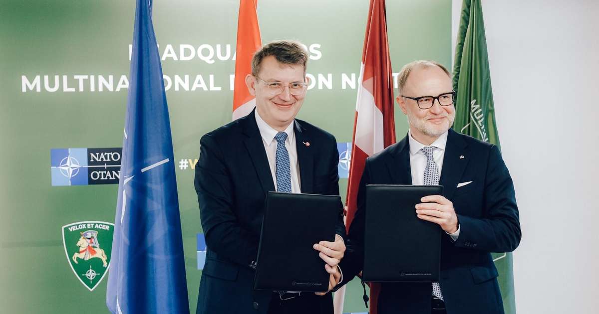 Latvijas un Dānijas aizsardzības ministri Ādažu bāzē paraksta vēstuli, apņemoties kopā stiprināt drošību