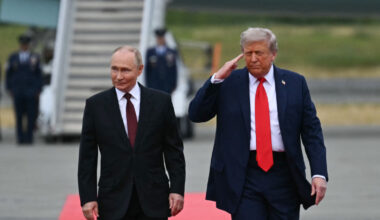 Putinam jāizbeidz karš, nevis jāizmēģina raķetes