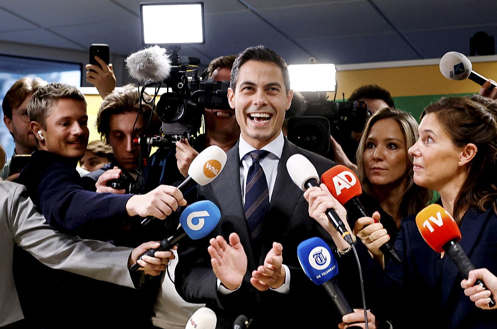 Nīderlandē pēc parlamenta vēlēšanām liberāļi cer uz premjera amatu