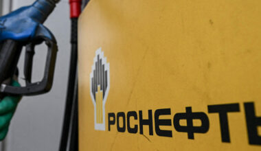 Kremlis izteikumos cenšas mazināt ASV sankciju pret Rosņeftj un Lukoil efektu / Diena