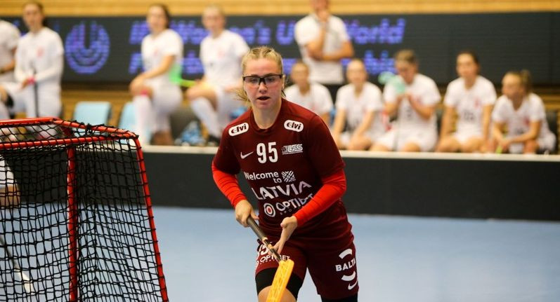 Latvijas izlase četras reizes atspēlējas un uzvar vācietes "bullīšos" – Florbols – Sportacentrs.com