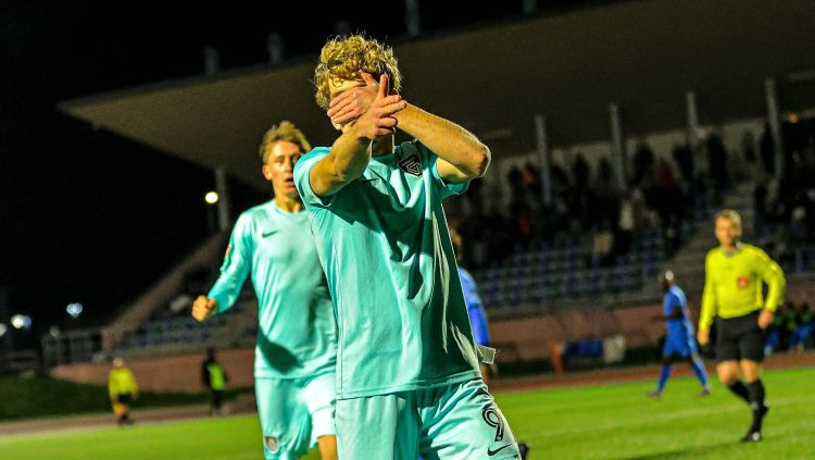 Virslīgai un 1. līgai nepielaistā "Valmiera" garantē sportisku ceļazīmi uz Nākotnes līgu – Futbols – Sportacentrs.com