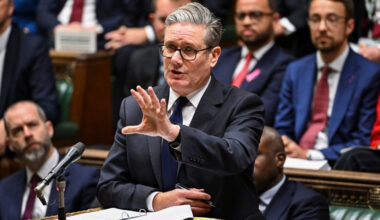 Lielbritānijas premjers kritizē ''Aston Villa'' liegumu EL spēli apmeklēt izraēliešu līdzjutējiem – Futbols – Sportacentrs.com