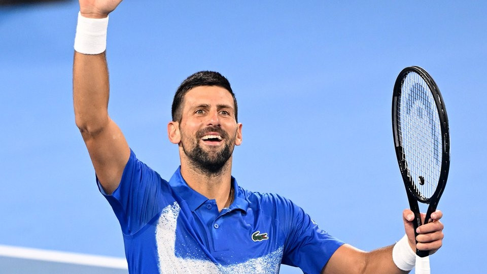 Džokovičs triju setu cīņā sasniedz Šanhajas "Masters" ceturtdaļfinālu – Teniss – Sportacentrs.com