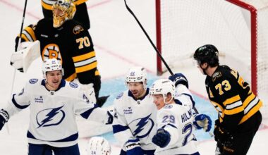 Girgensona “Lightning” uzvar “Bruins” un svin NHL sezonas pirmo uzvaru