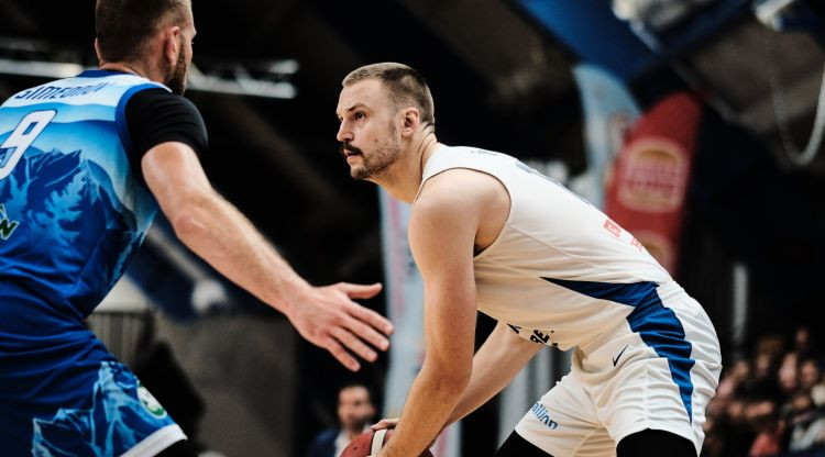 Tartu pēdējā ceturksnī ielaiž 38 punktus, taču uzvar, Miškam 8+8 ''Kalev'' panākumā – Basketbols – Sportacentrs.com