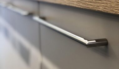 Tramps nosaka 10% tarifu zāģmateriāliem un 25% tarifu mēbelēm un skapjiem :: Dienas Bizness