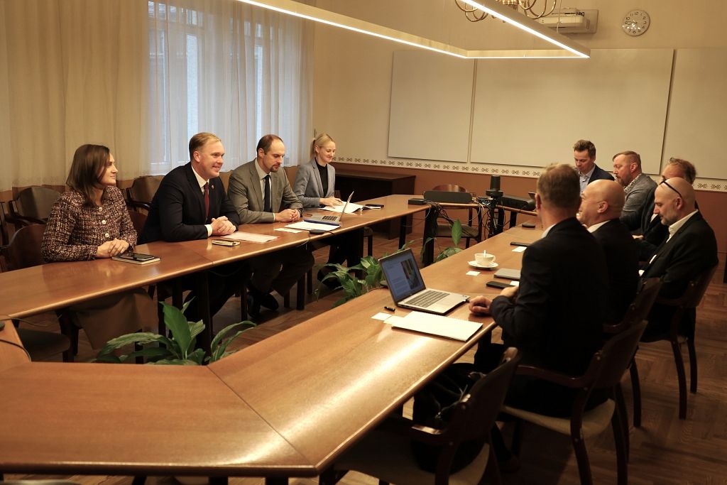 Itālijas tērauda rūpniecības uzņēmumu interesē investīciju iespējas Latvijā :: Dienas Bizness