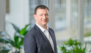 Nenoteiktības apstākļos lielo uzņēmumu vadītāji pielāgojas, lai virzītos uz priekšu :: Dienas Bizness