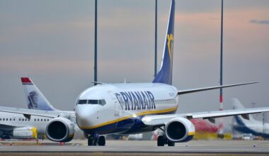 Ryanair ziemas sezonā no Rīgas atcels septiņus galamērķus :: Dienas Bizness