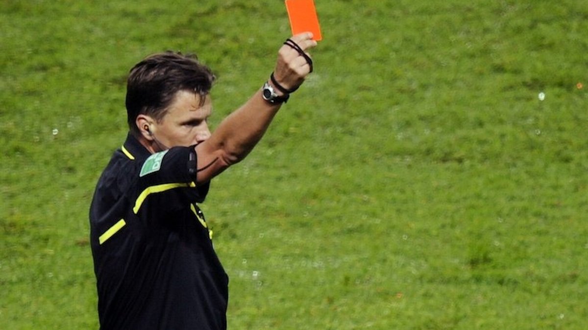 Diskvalificēti 149 futbola tiesneši – likmju izdarīšanas skandāls Turcijā uzņem apgriezienus