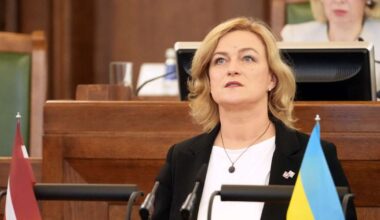 “Klients runā latviski, darbinieks nesaprot ne vārda.” Deputāte pauž, ka Latvijas vide kļuvusi par anonīmu, bezvalodīgu telpu