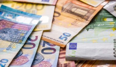 Aptauja: Vairums Latvijas iedzīvotāji stabili justos ar ienākumiem virs 2000 eiro pēc nodokļu nomaksas