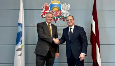 Raimonds Čudars ar OECD ģenerālsekretāru pārrunā sadarbību reģionālās attīstības un digitālās transformācijas jomā