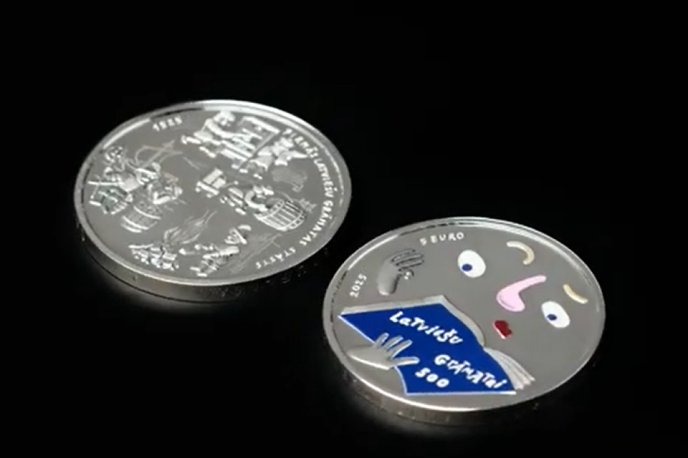 Latvijas Banka velta monētu pirmās latviešu valodā izdotās grāmatas piecsimtgadei