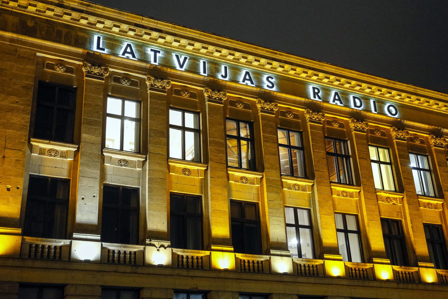 Latvijas Radio simtgadei izdod īpašu pastmarku