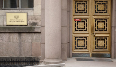 Valkas pašvaldībai uzdots steidzami uzlabot finanšu vadību