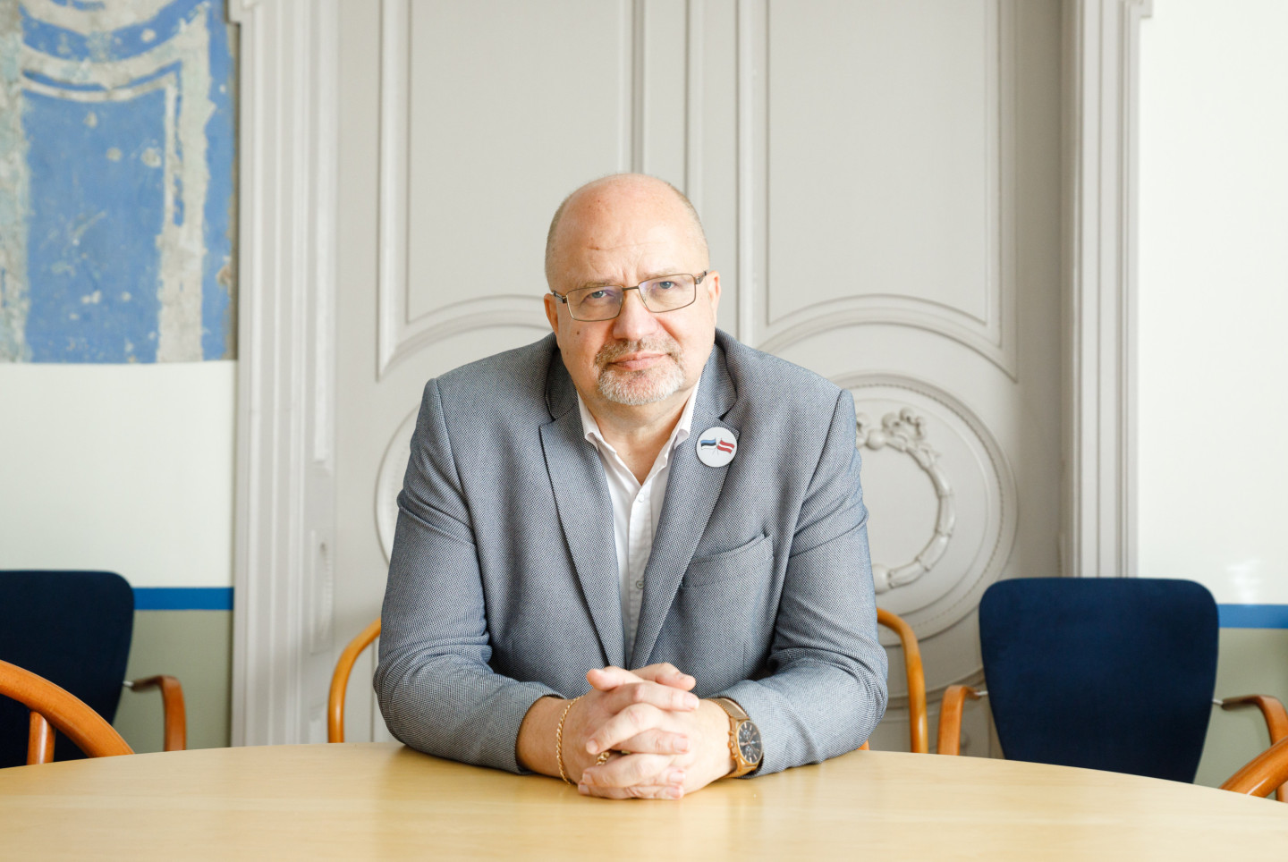 Kraulis skaidro, kā tiks galā ar finanšu grūtībām Valkas novadā