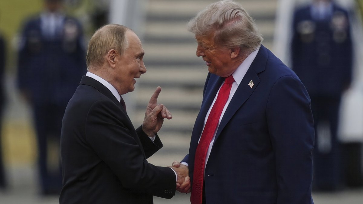 Tramps atceļ tikšanos ar Putinu