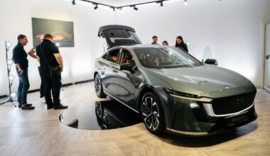 Latvijā notikusi jaunā elektroautomobiļa "Mazda6e" pirmizrāde