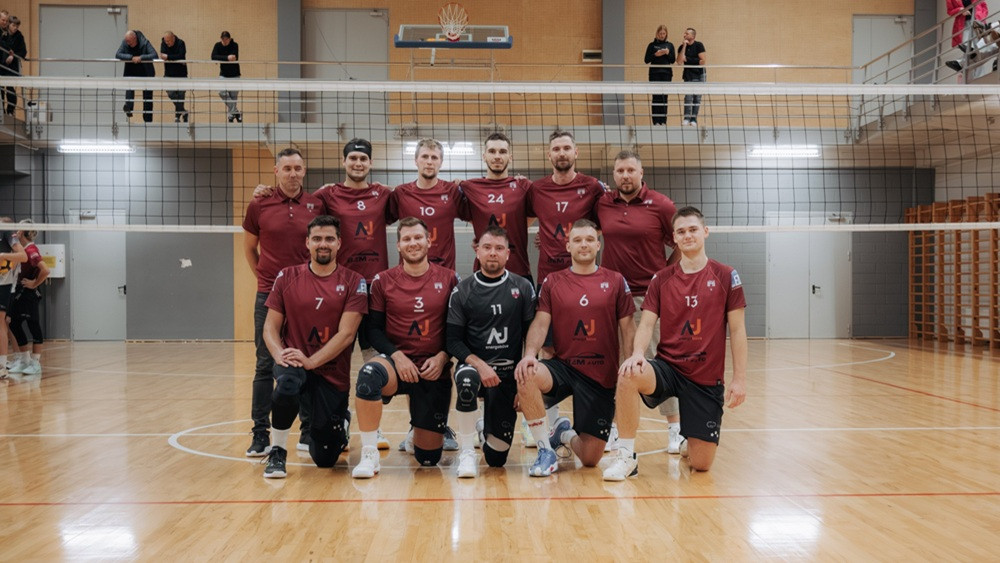 Latvijas kausā volejbolā astotdaļfinālā Aizputei pārliecinoša uzvara – Volejbols – Sportacentrs.com