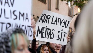 “Cilvēki zvana un raud klausulē”. Saeima uzklausa organizāciju viedokli par Stambulas konvenciju