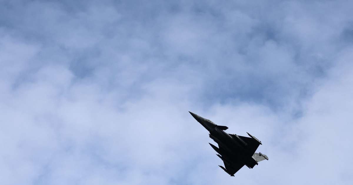 Polija pacēlusi gaisā reaktīvos iznīcinātājus