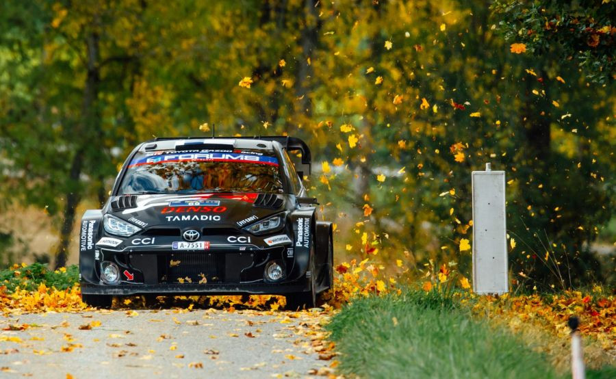 Rovanpera izcīna uzvaru, par jauno WRC līderi kļūst Evans – Motoru sports – Sportacentrs.com