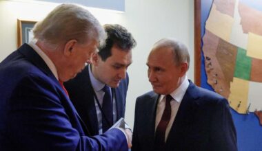 Putins Aļaskā aiz slēgtām durvīm tiktāl novedis Trampu, ka viņš pacēlis balsi un draudējis aiziet. Gaismā nāk jaunas detaļas