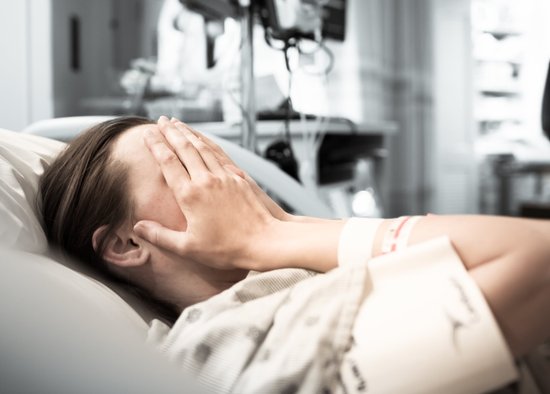 "Es nevaru atļauties vēl vienu bērnu". Abortu skaits samazinās, taču tas nekad nebūs nulles līmenī