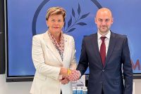 Braže uzsver nepieciešamību panākt ilgtspējīgu mieru Ukrainā un ierobežot Krieviju