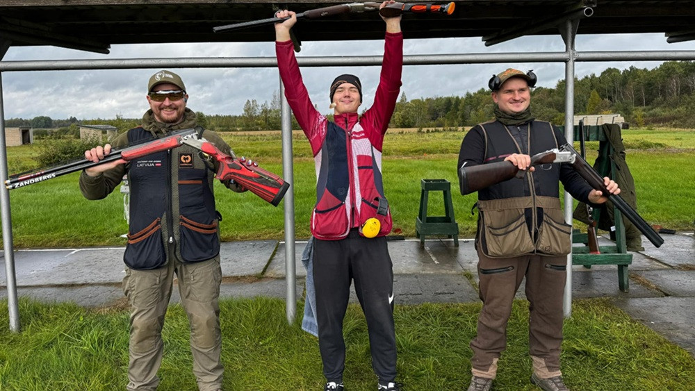 Jurgenovskis uzvar Latvijas čempionātā dubletu tranšejas stendā – Citi sporta veidi – Sportacentrs.com