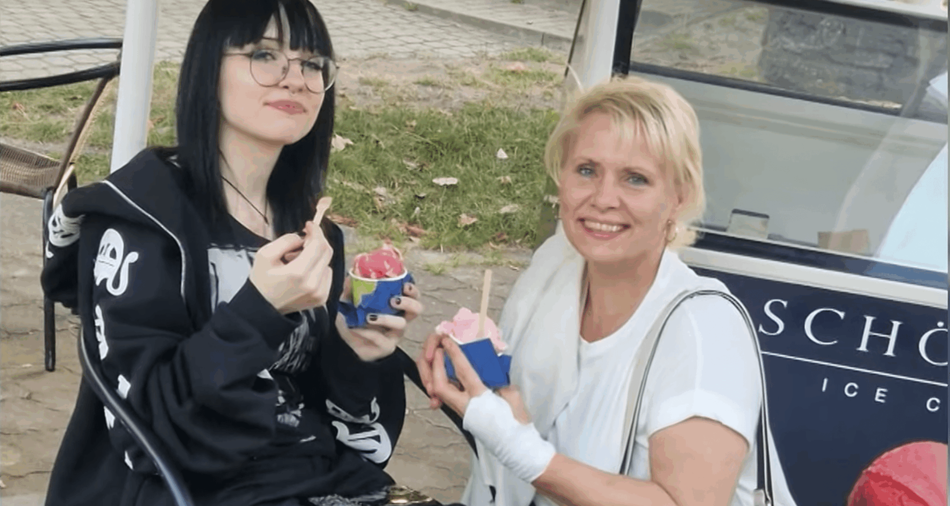 “Vienīgā kļūda, ko es izdarīju – es izslēdzu telefonu un skaņu.” Kuldīgā mirušās Luīzes mamma atceras notikušo