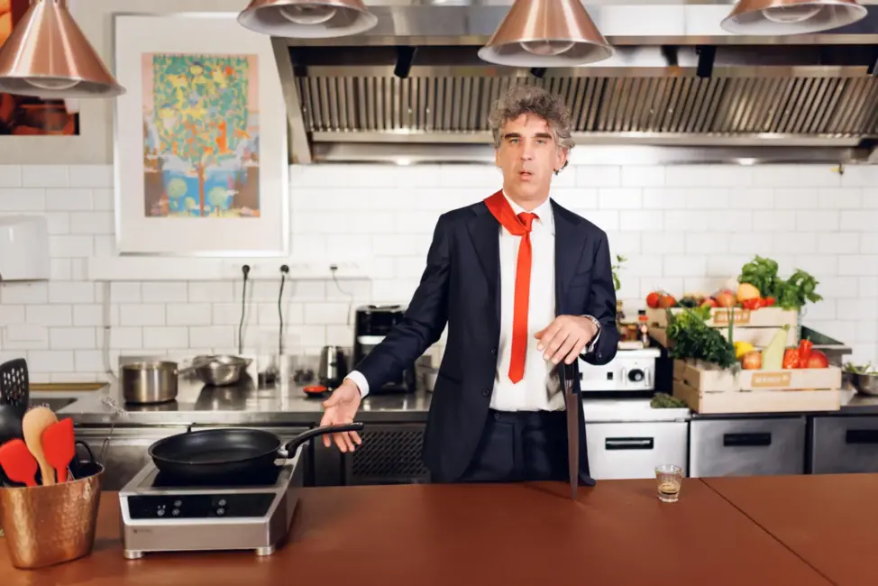 Mārtiņš Sirmais ar "Dr. Sirmais" triumfāli atgriežas TV ekrānos: jauni izaicinājumi un neaizmirstamas garšu atklāsmes