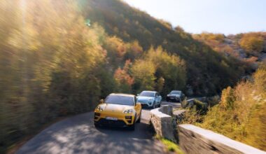 Porsche Macan in autumn