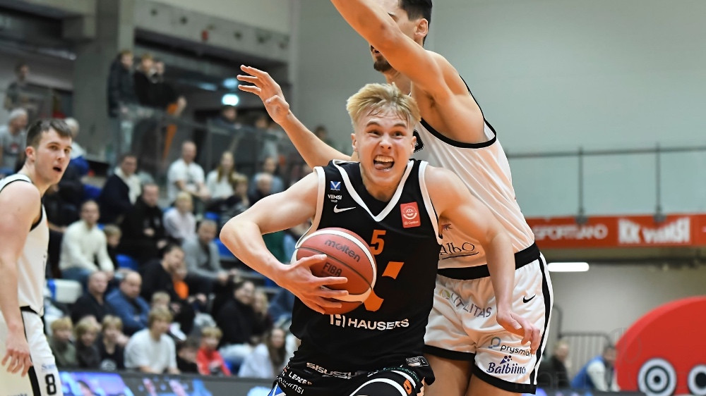 Uzvaras garšu atguvušais Vefiņš pret 40 punktus iemetušo igauni – Basketbols – Sportacentrs.com