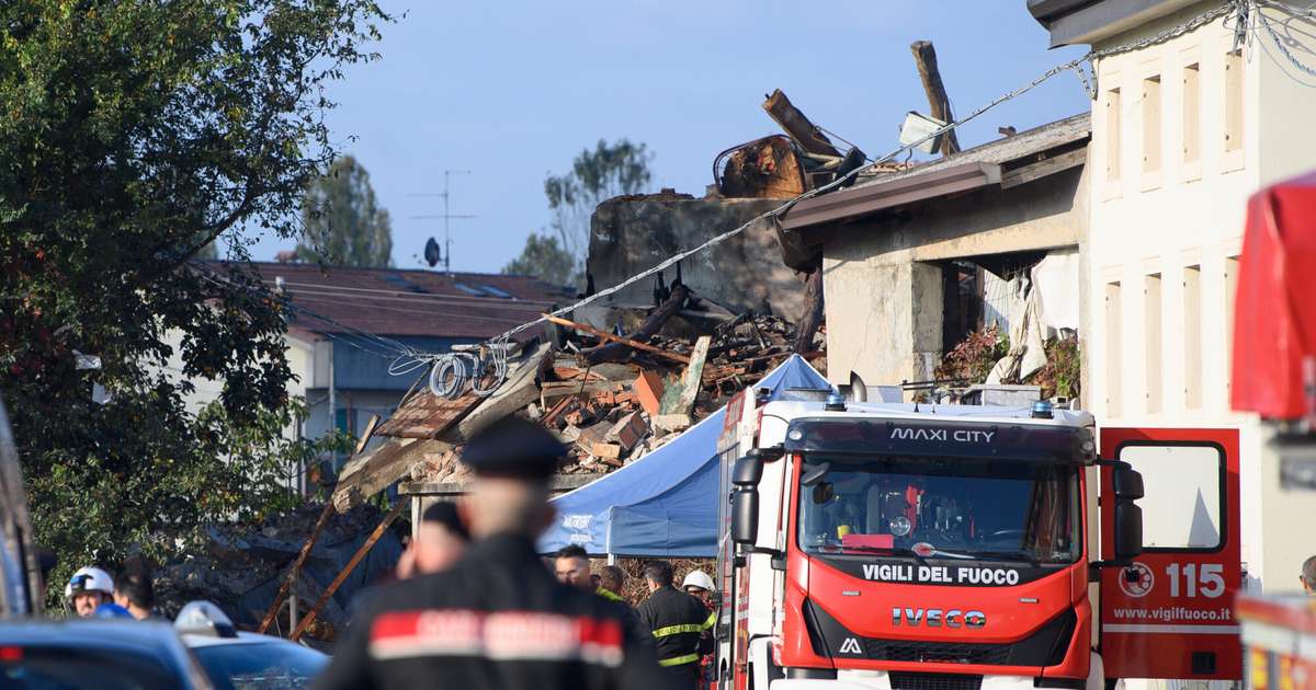 Itālijā cilvēku izlikšana no mājas beidzas ar traģēdiju – ēka eksplodē, mirst trīs policisti