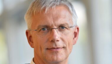 Zināms, kurš kļuvis par vienīgo apsūdzēto Kariņa lidojumu lietā — Santa