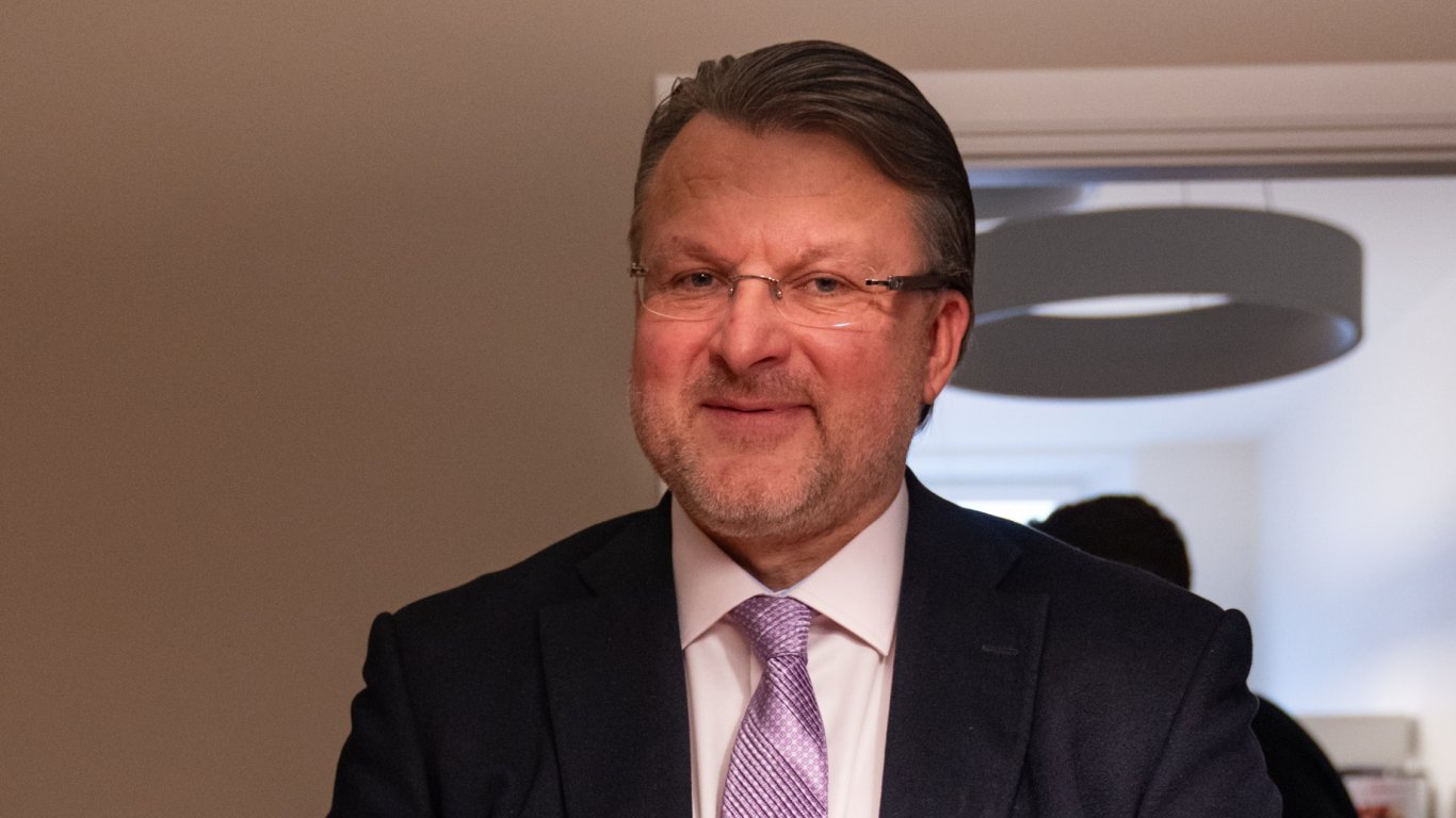 Šlesers dusmīgs par trešdienas protestētāju atstāto «pārsteigumu» — Santa