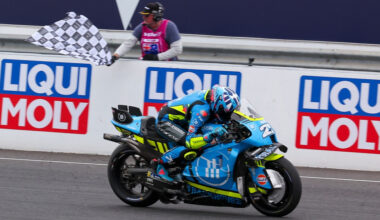 Spānis Fernandess izcīna karjeras pirmo "MotoGP" uzvaru – Motoru sports – Sportacentrs.com