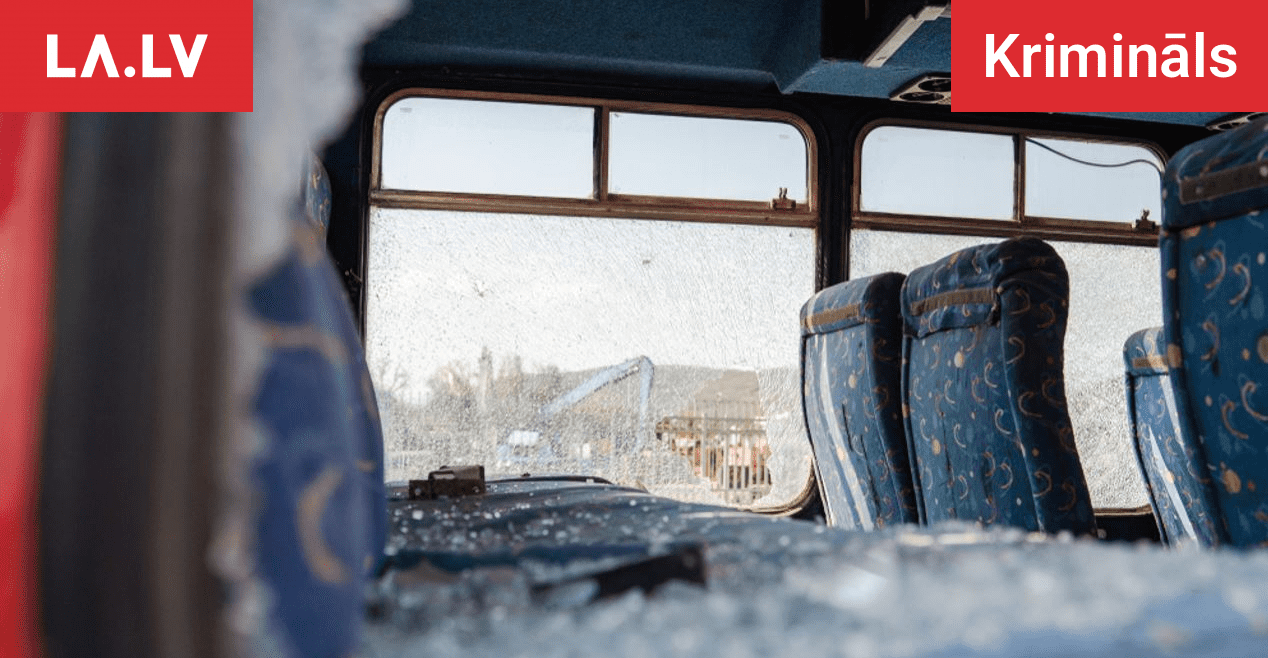 Netālu no Valmieras autobuss nāvējoši notriec gājēju; vietējiem par notikušo ir sava versija