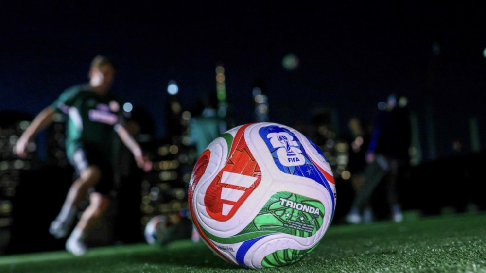 Prezentē 2026. gada Pasaules kausa bumbu – Futbols – Sportacentrs.com