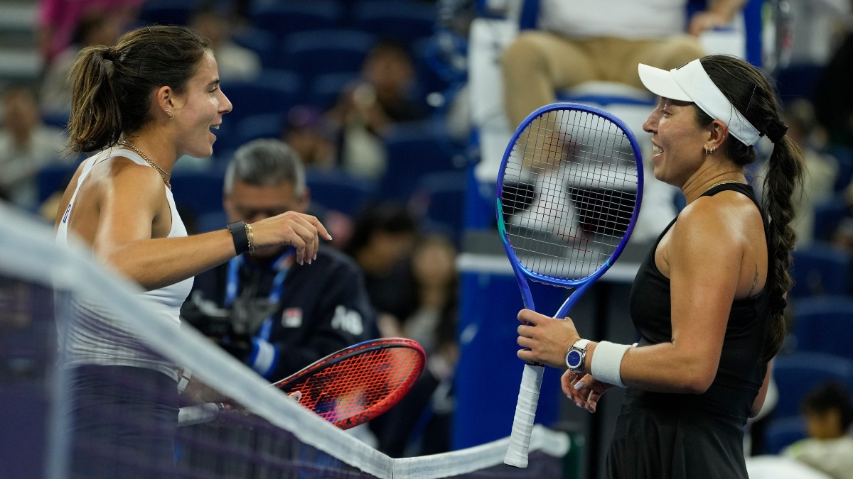 Miljardieru meitu trešajā derbijā atkal uzvar Pegula – Teniss – Sportacentrs.com