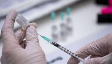 Latvijā sākas gripas sezona: mediķi aicina laikus vakcinēties, lai izvairītos no smagas saslimšanas