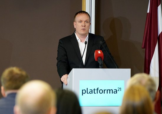 Partija "Platforma 21" izteikusi piedāvājumu kustībai "Bez partijām"  Partija "Platforma 21" izteikusi piedāvājumu kustībai "Bez partijām"