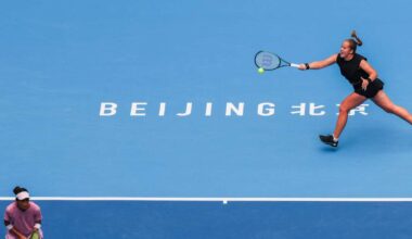 Ostapenko un Sji Pekinas “WTA 1000” dubultspēļu turnīra pusfinālā piekāpjas Erani un Paolīni