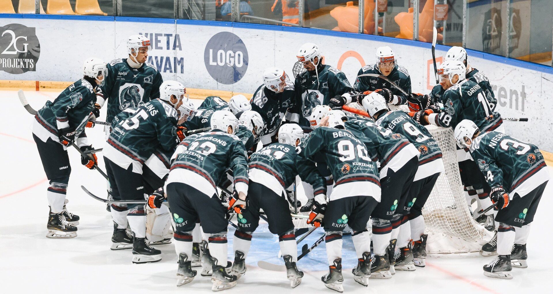 "Liepājas HK" Viļņā sagrauj "Hockey punks" - Sportazinas.com