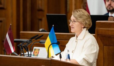 Saeimā uzklausa ziņojumu par paveikto un iecerēto darbību valsts valodas saglabāšanai / LR1 / / Latvijas Radio