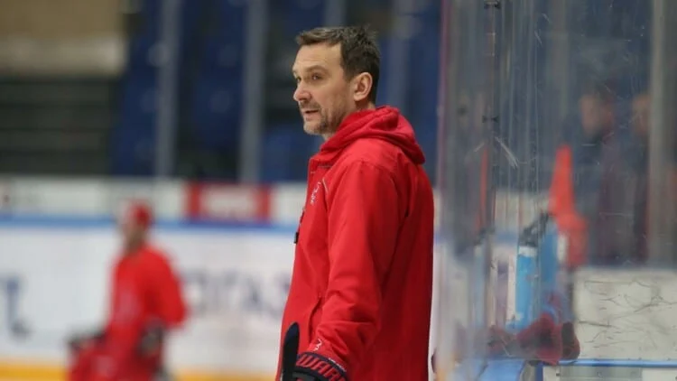 Bijušais Latvijas izlases vārtsargs un treneris izpelnās vietu NHL klubā
